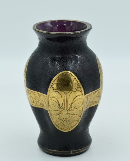 Vase Art Nouveau – Verre givré et dorure 