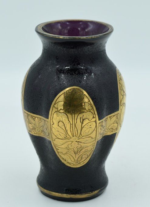 Vase Art Nouveau – Verre givré et dorure 