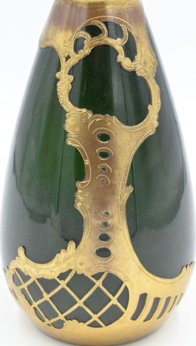 Legras – Vase ovoïde - Verre aventurine et application métallique or